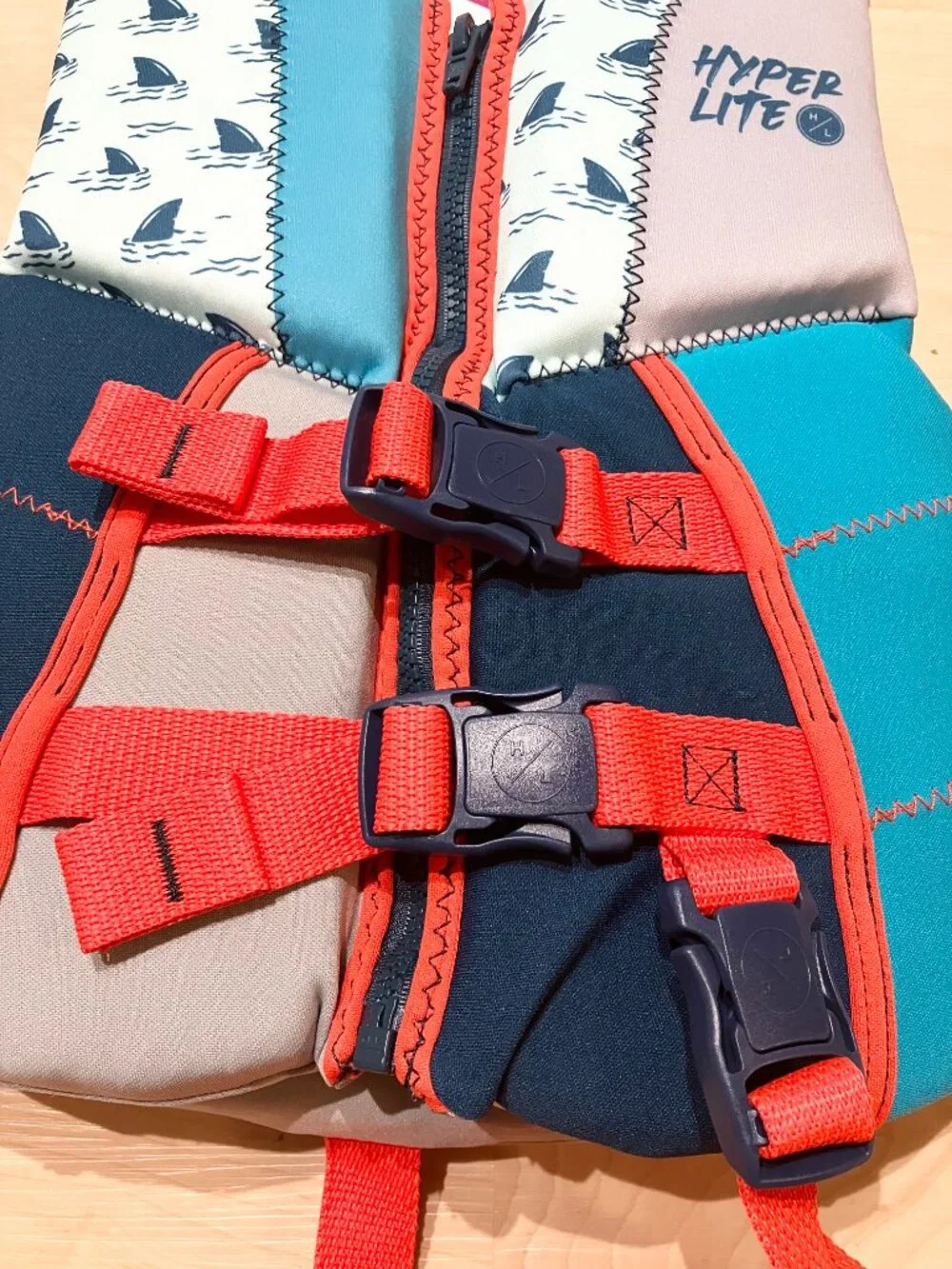 2 NWT Hyperlite Child Life Vest